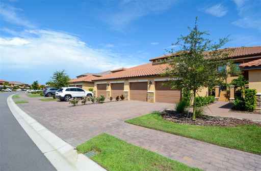 13737 MESSINA LOOP #202