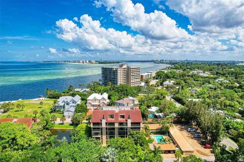 4900 OCEAN BLVD #501