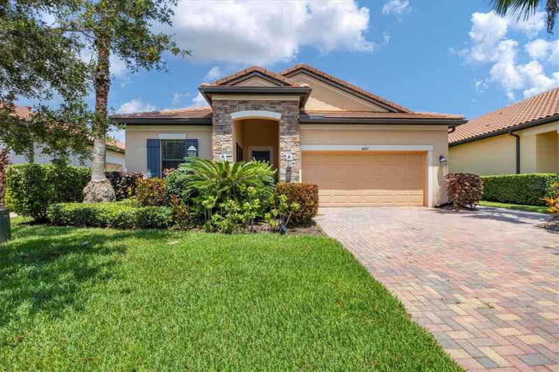 4687 ROYAL DORNOCH CIR
