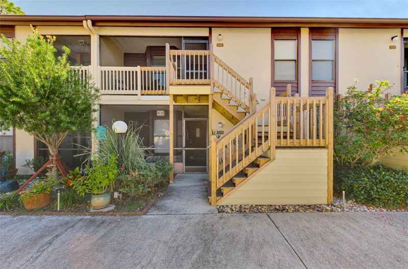 5761 AVISTA DR #5761