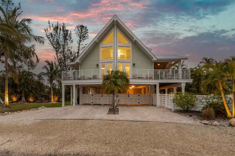 315 HAMMOCK CIR