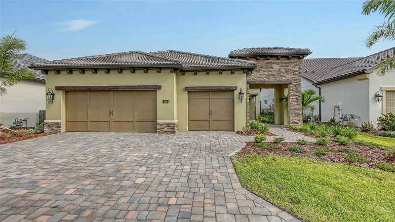 428 BOCELLI DR