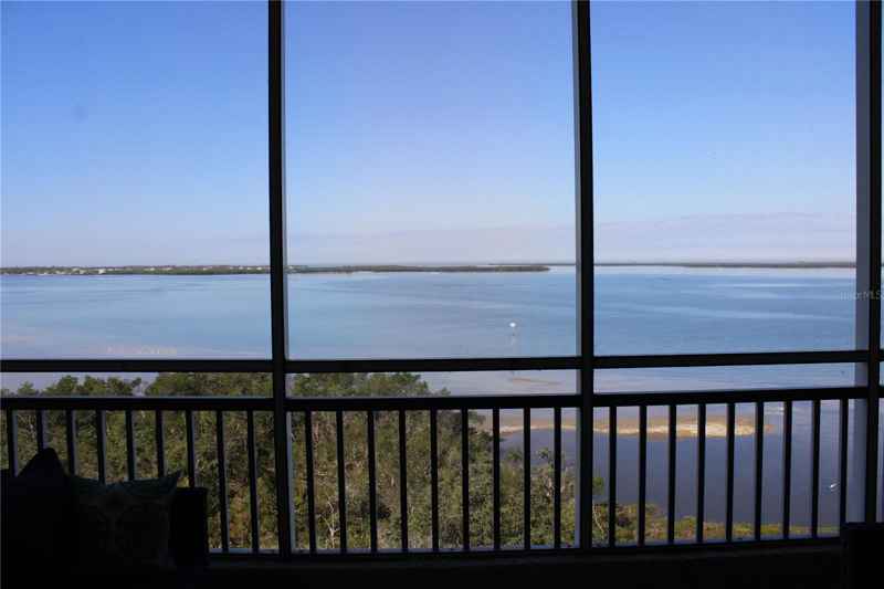 2715 TERRA CEIA BAY BLVD #702
