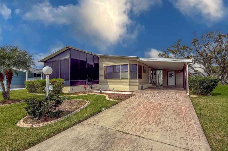 135 HUMMINGBIRD AVE