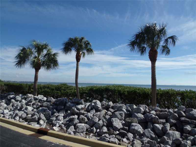 4555 BAY CLUB DR #22