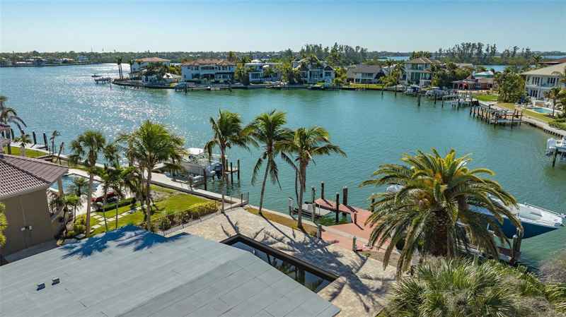 762 SIESTA DR