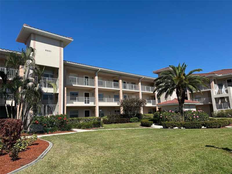 6501 STONE RIVER RD #209