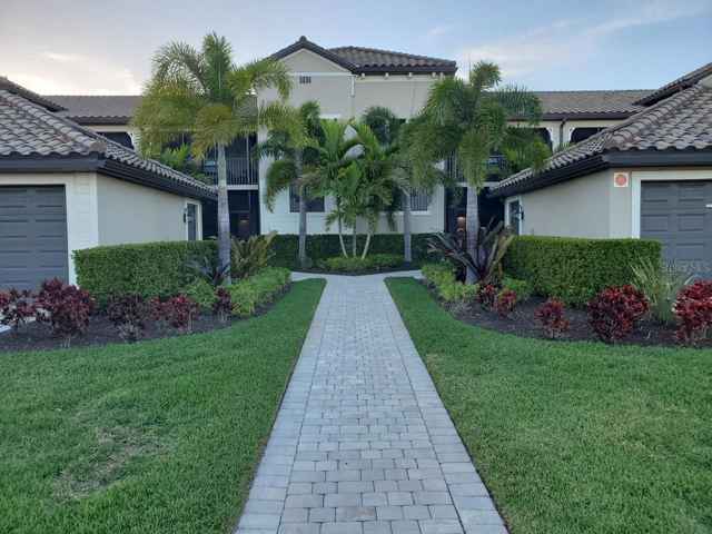 5710 PALMER CIR #203