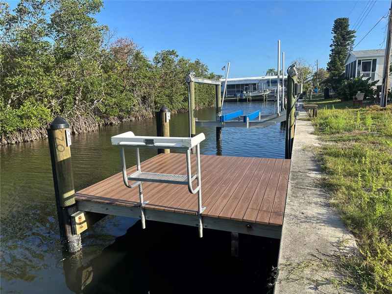 196 BIMINI DR