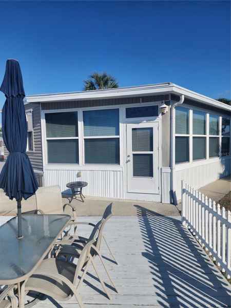 1674 UNIVERSITY PKWY #167