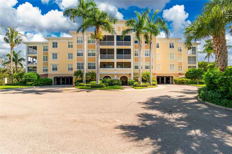 255 W END DR #3211