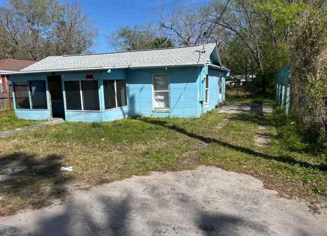 250 S NASSAU ST