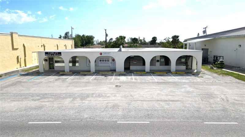 3057 TAMIAMI TRL
