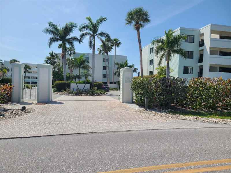 5700 GULF SHORES DR #B134
