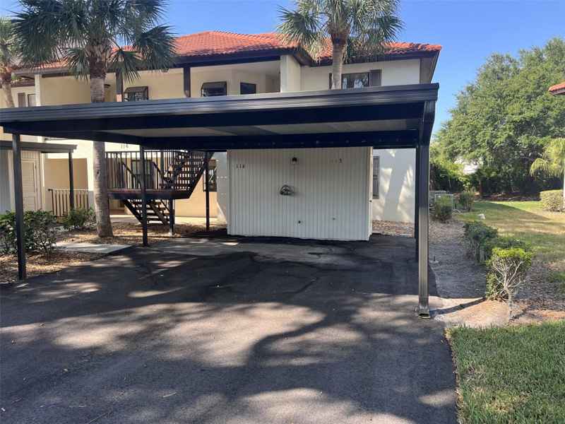 113 PINE HOLLOW DR #113