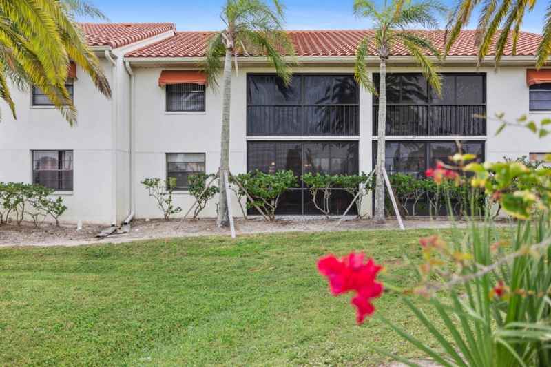 2275 S MCCALL RD #102