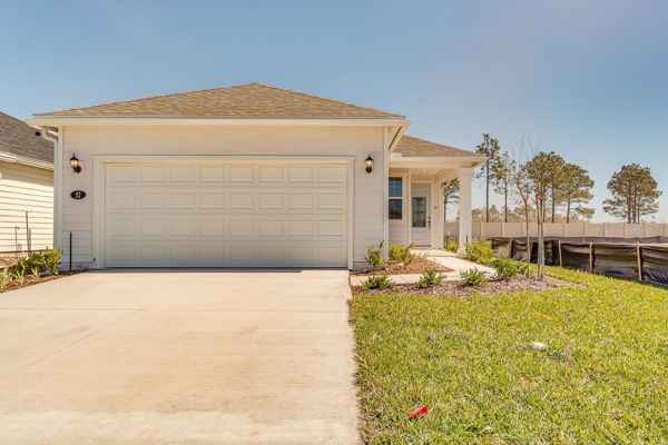 52 CAMELLIA ST