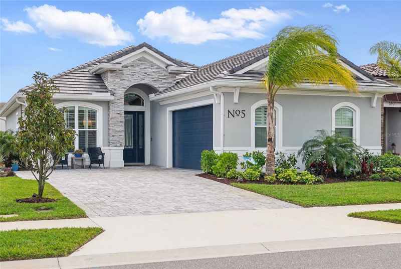 5 DEL PALMA DR