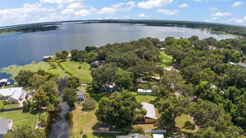 10367 SE SUNSET HARBOR RD