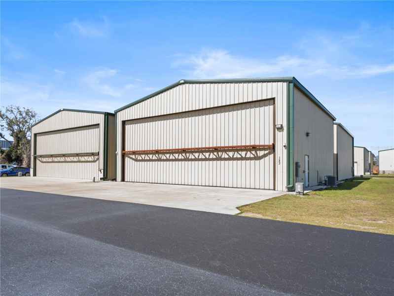 1321 APOPKA AIRPORT RD #123