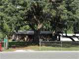 136 S COMMERCIAL ST
