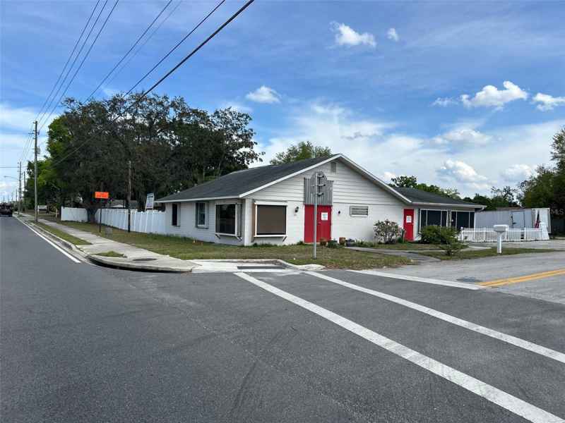 2405 SOUTH ST