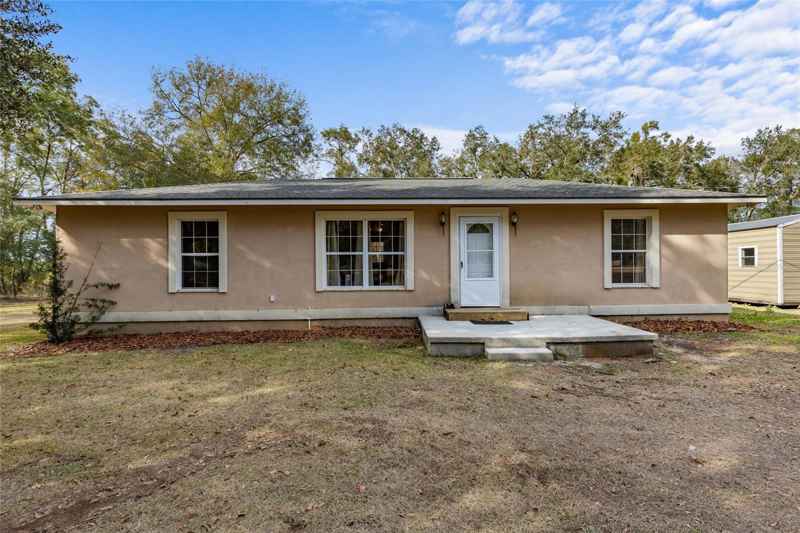748 SW HOMESTEAD CIR