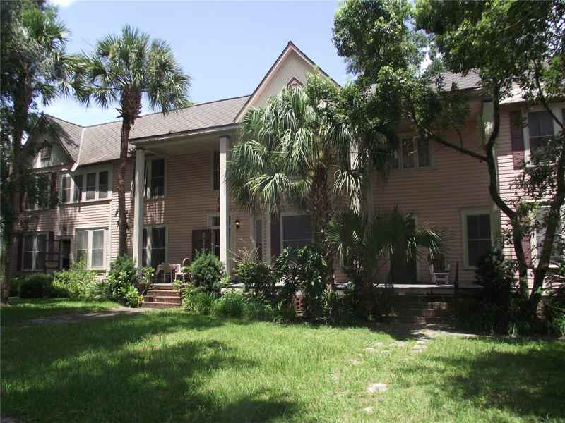 414 NE 5TH AVE #3