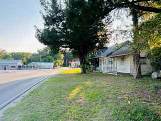 1010 S MAIN ST