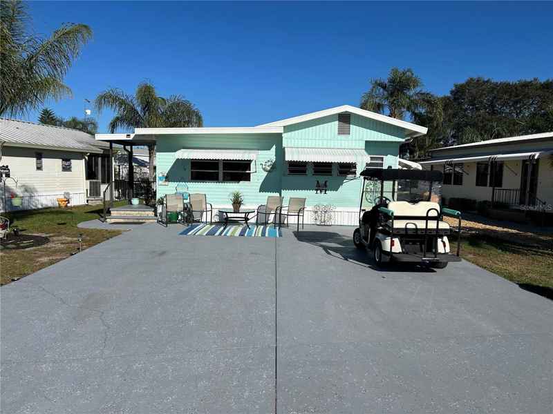 32 ROYAL COACHMAN ST