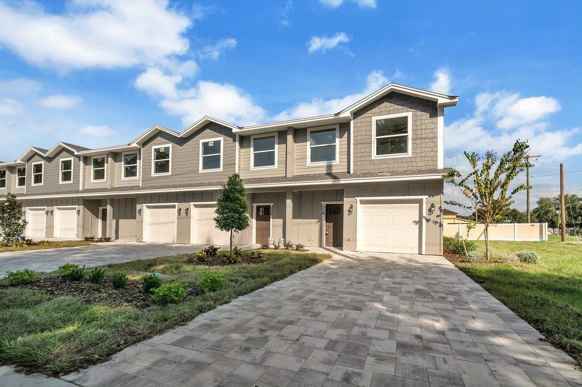 460 N 1ST AVE