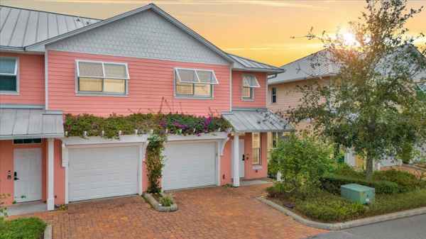 211 IVORY CORAL LN #104