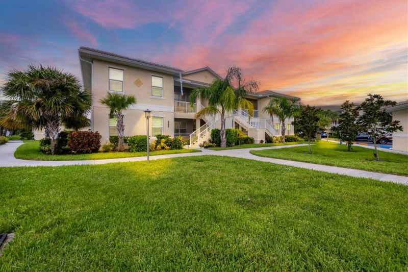 200 GARDENS EDGE DR #213