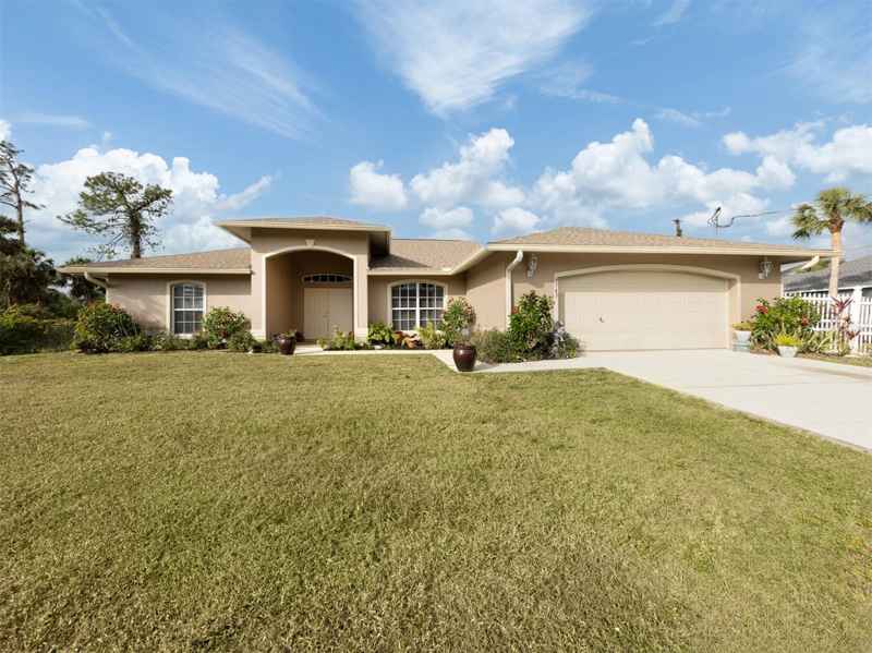 4743 BUTTERFLY LN