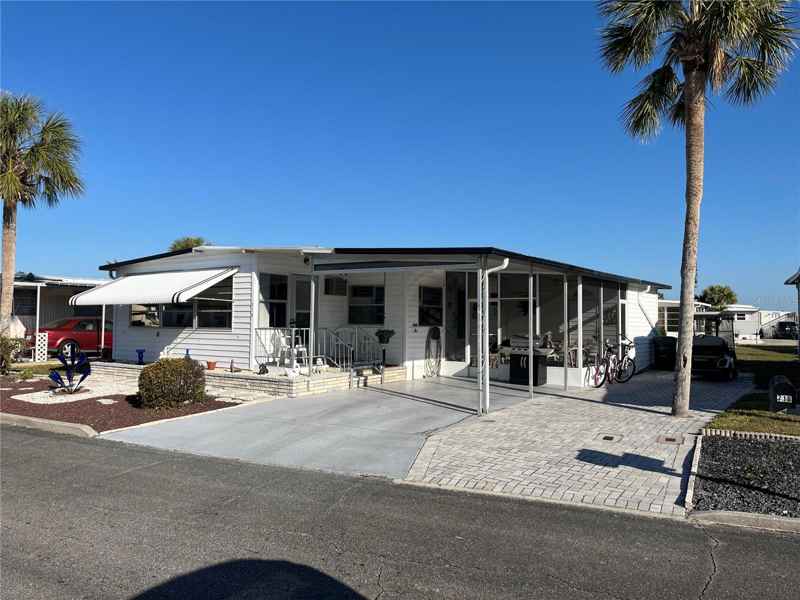 718 ROMA RD