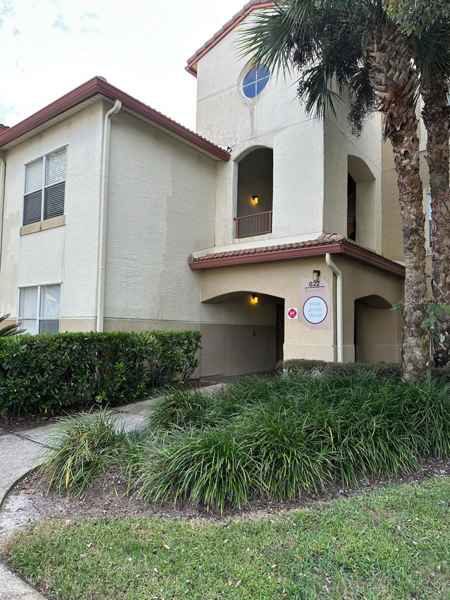 822 CAMARGO WAY #101