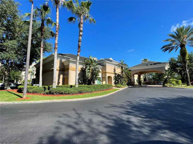 8303 PALM PKWY #221/223
