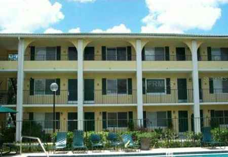 103 OYSTER BAY CIR #120