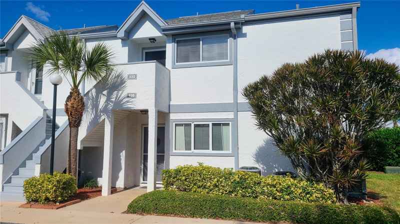 522 BEACH PARK LN #V220