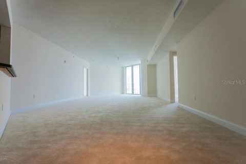 231 RIVERSIDE DRIVE #304-1