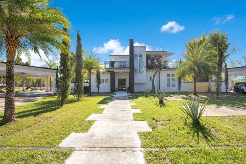 34500 TREE FROG LN