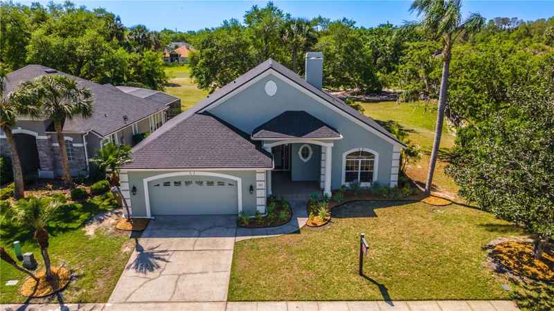 1714 GOLFVIEW DR