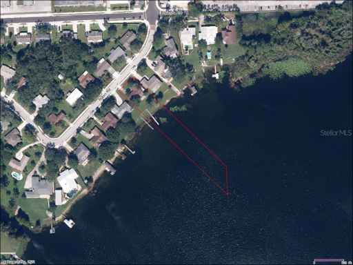 207 ROBIN RD
