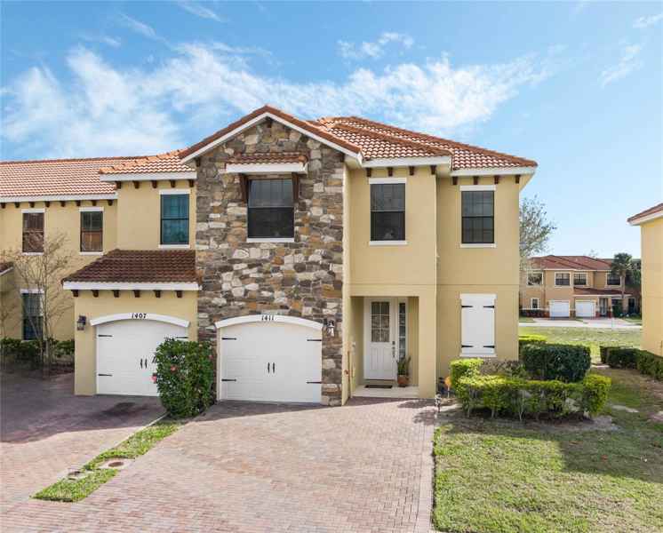 1411 PACIFIC RD