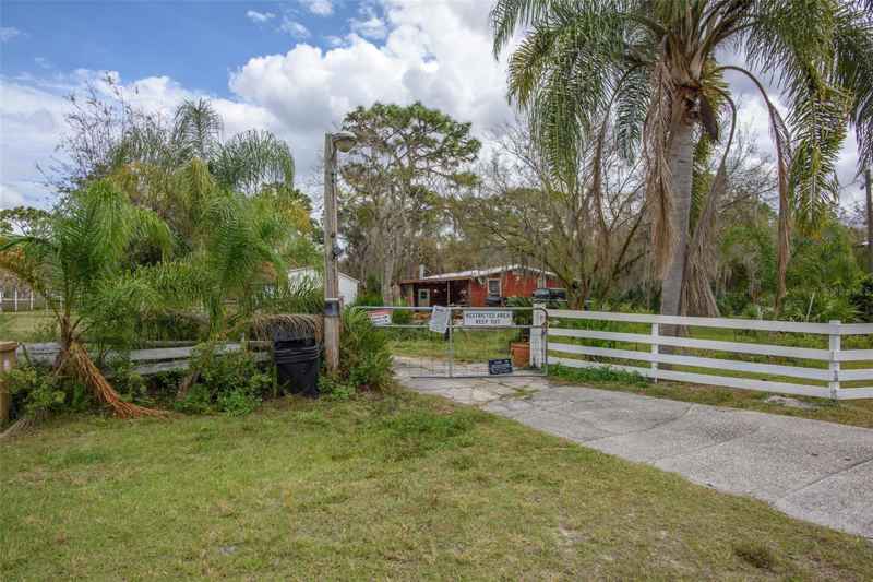 601 EDEN DR