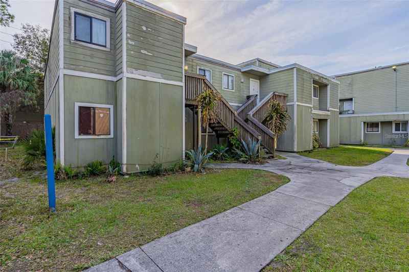 101 SCOTTSDALE SQ #101