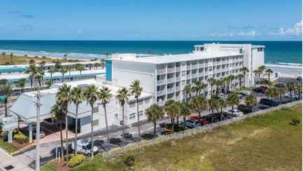 935 S ATLANTIC AVE #402