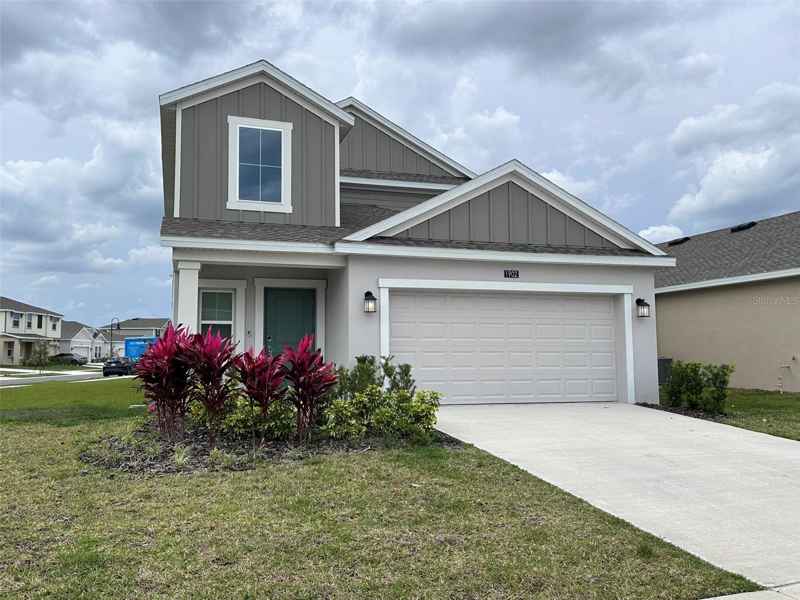 1902 PRESLEY PL