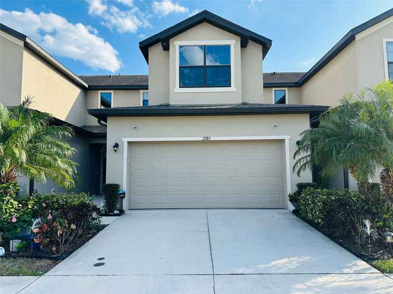 2285 SEVEN OAKS DR