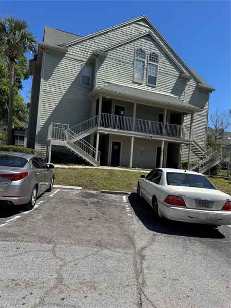 6142 WESTGATE DR #304